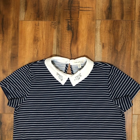 FAITH & JOY | Striped Collar Top - Picture 2 of 4